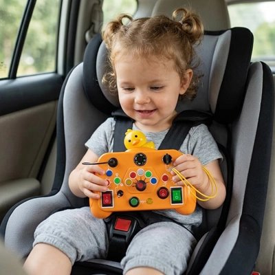 Busy board bebe orange fillette joue dans voiture