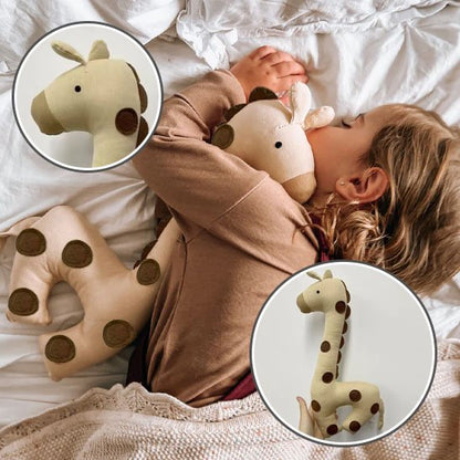 Doudou cerf dort avec bebe