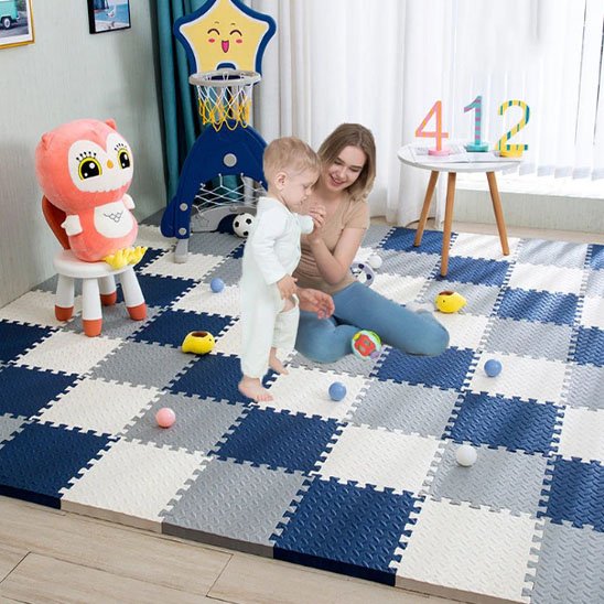 tapis d'éveil bebe marche avec maman