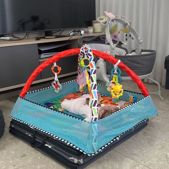 tapis d'éveil bleu bebe joue